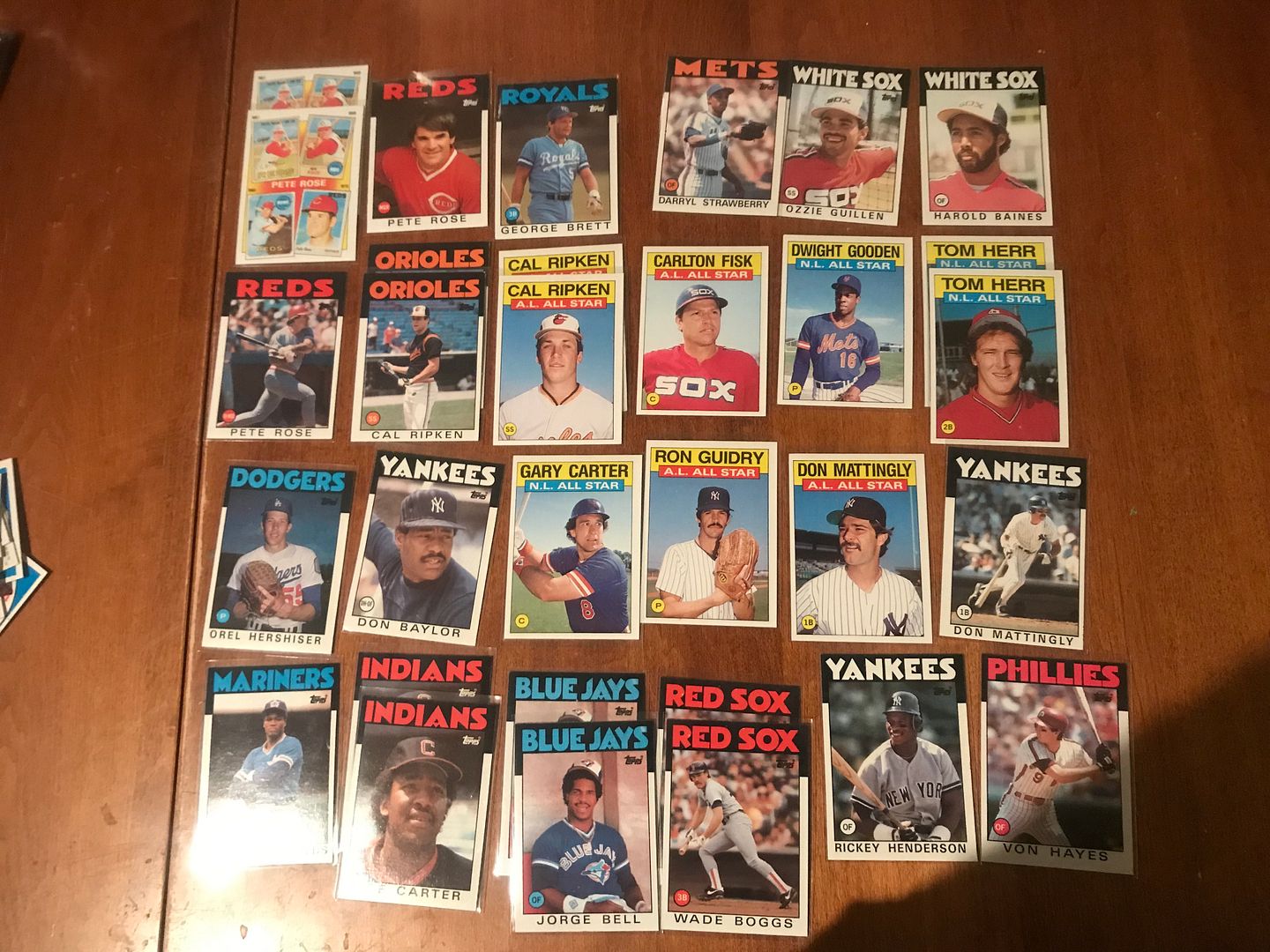 86 Topps Baseball Box rip Great Cards; rough condition — Collectors
